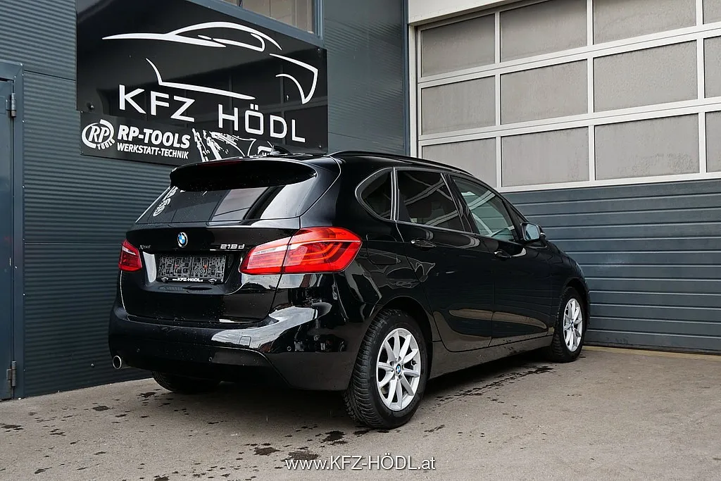 BMW 218d xDrive Active Tourer Advantage Aut. Image 2