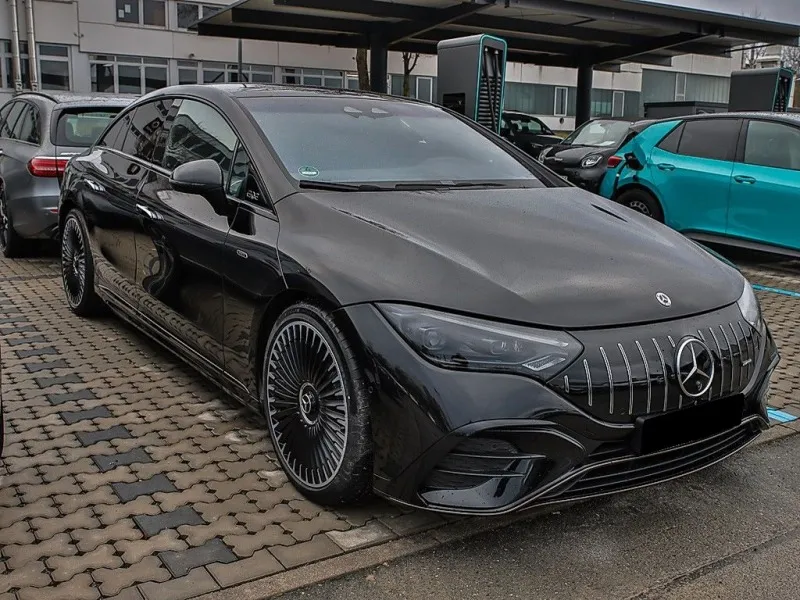 Mercedes-Benz EQE 43 AMG 4Matic =Carbon= Panorama/Distronic  Image 1