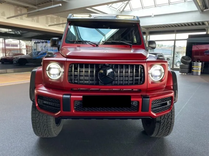 Mercedes-Benz G 63 AMG 4x4 2 =AMG Carbon Exterior & Interior Image 2