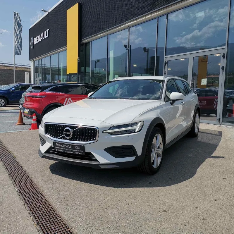 Volvo V60 Cross Country 2.0 Image 1