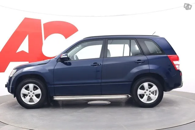 Suzuki Grand Vitara 2,4 VVT 4WD 5D 5MT - / SUOMIAUTO / LOHKO Image 2