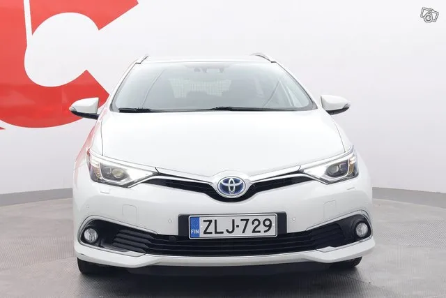 Toyota Auris Touring Sports 1,8 Hybrid Premium - PUOLINAHAT  Image 8