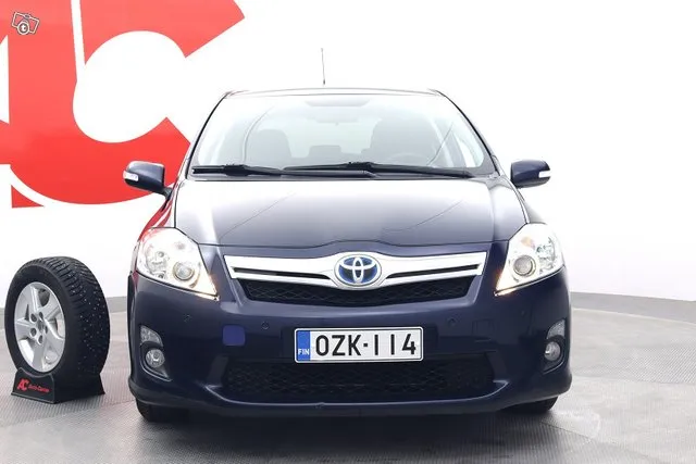 Toyota Auris 1,8 HSD Linea Sol 5ov - / navi / tutkat / alut  Image 8