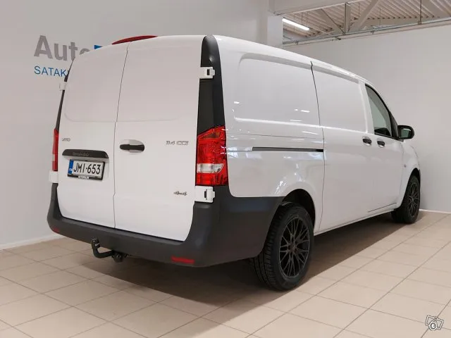 Mercedes-Benz Vito 114CDI 4x4 keskipitkä Autom. / Alv. / Van Image 5