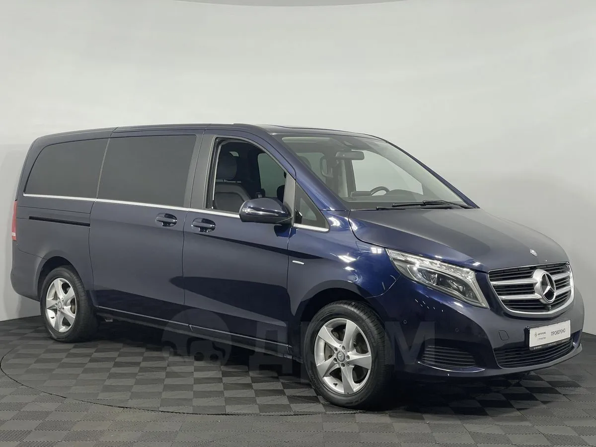 Mercedes-Benz V-Class Image 8